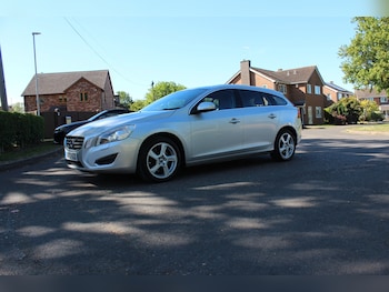 Used Volvo V60 2012 for sale - 78433647: Photo