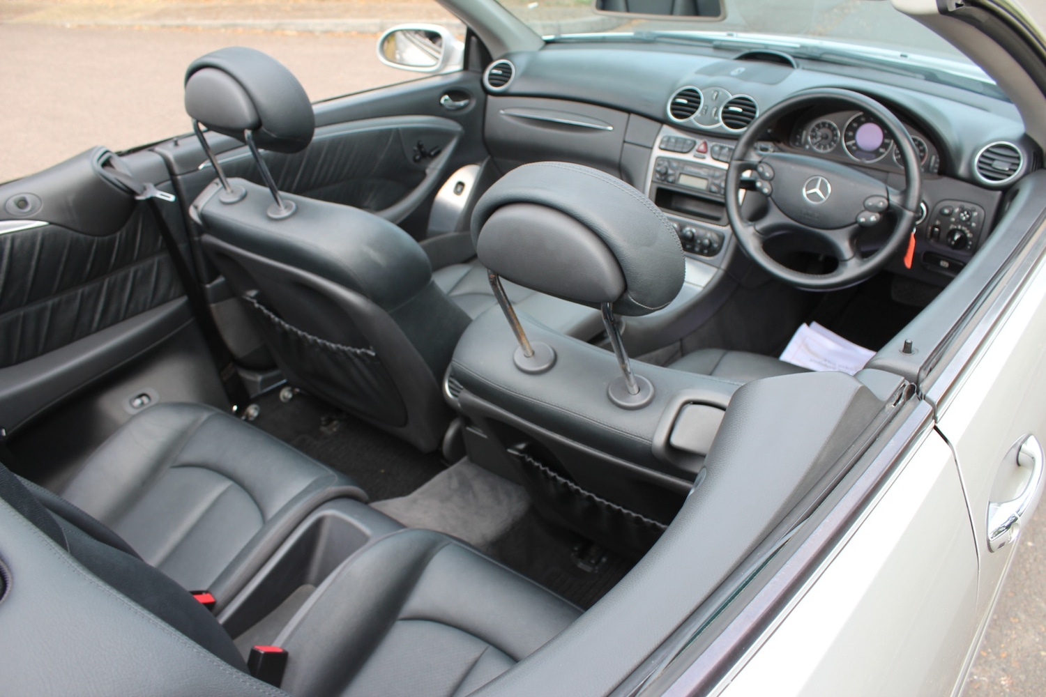 Used Mercedes-Benz CLK 2003 for sale - 76626758: Photo 27