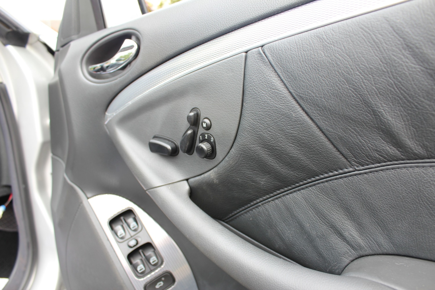 Used Mercedes-Benz CLK 2003 for sale - 76626758: Photo 34