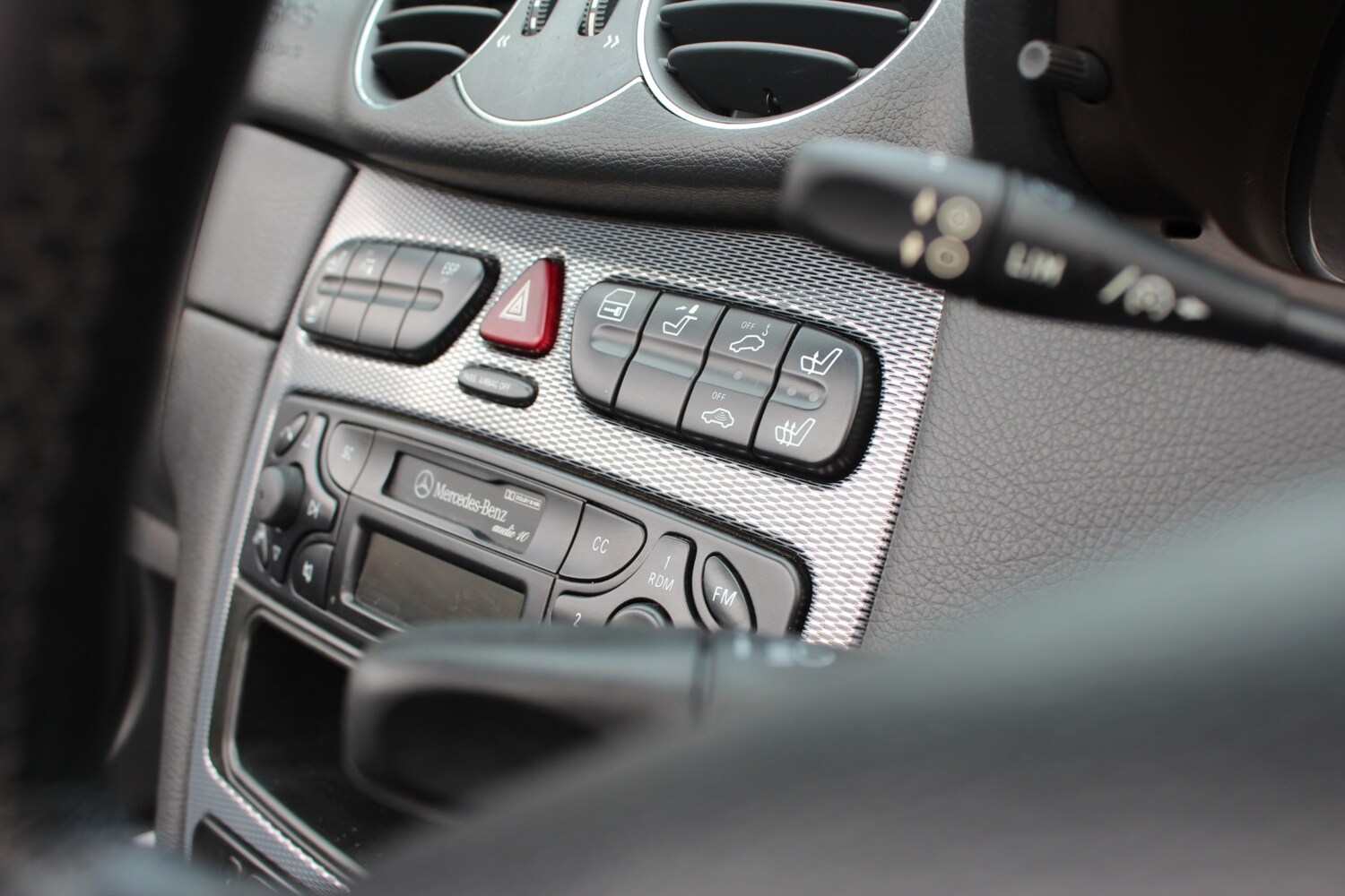 Used Mercedes-Benz CLK 2003 for sale - 76626758: Photo 38