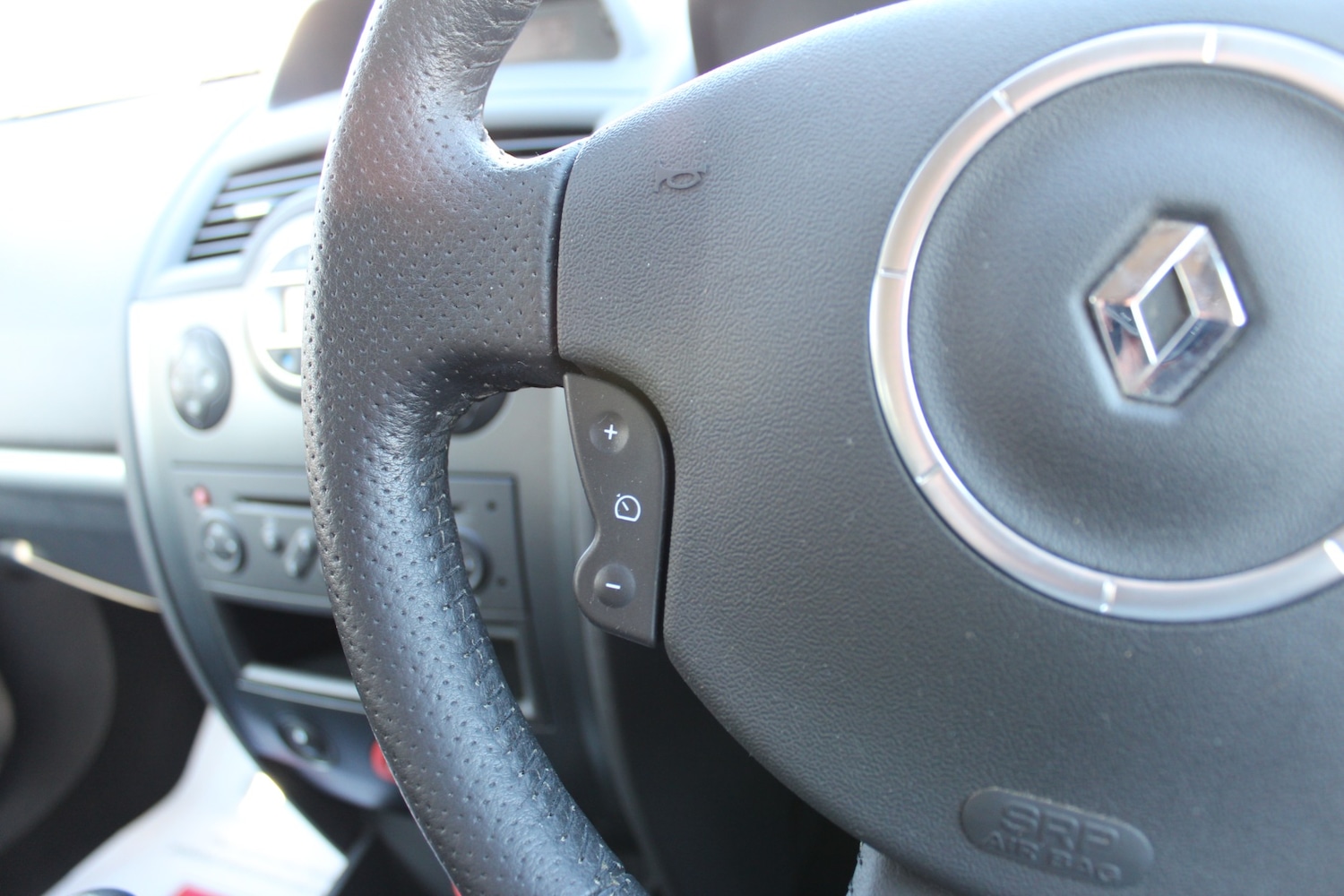 Used Renault Megane 2008 for sale - 76638420: Photo 24