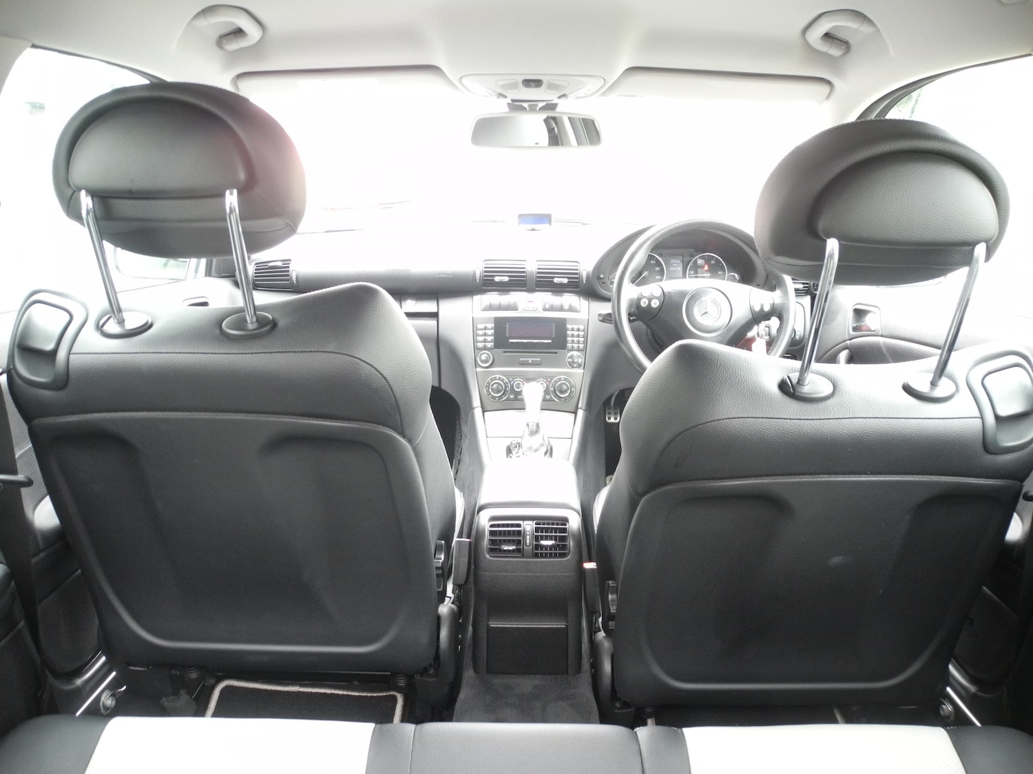 Used Mercedes-Benz C Class 2008 for sale - 76637844: Photo 17