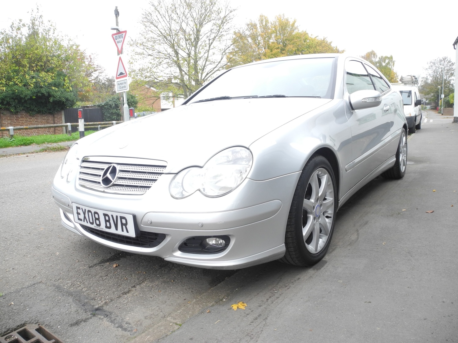 Used Mercedes-Benz C Class 2008 for sale - 76637844: Photo 2