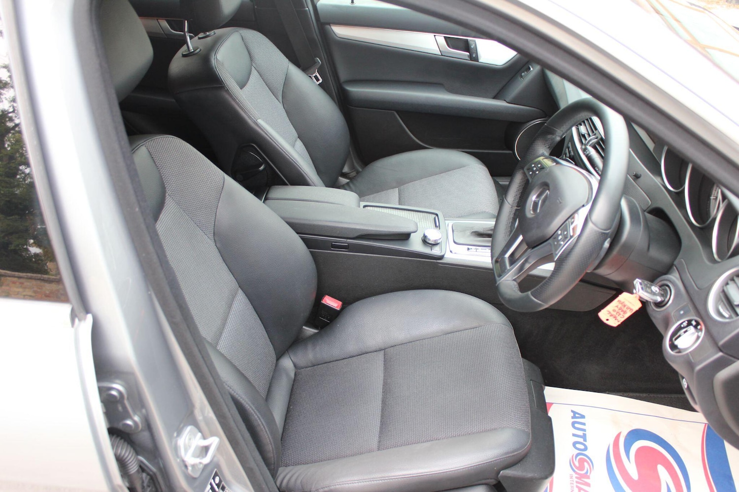 Used Mercedes-Benz C Class 2011 for sale - 76551981: Photo 24