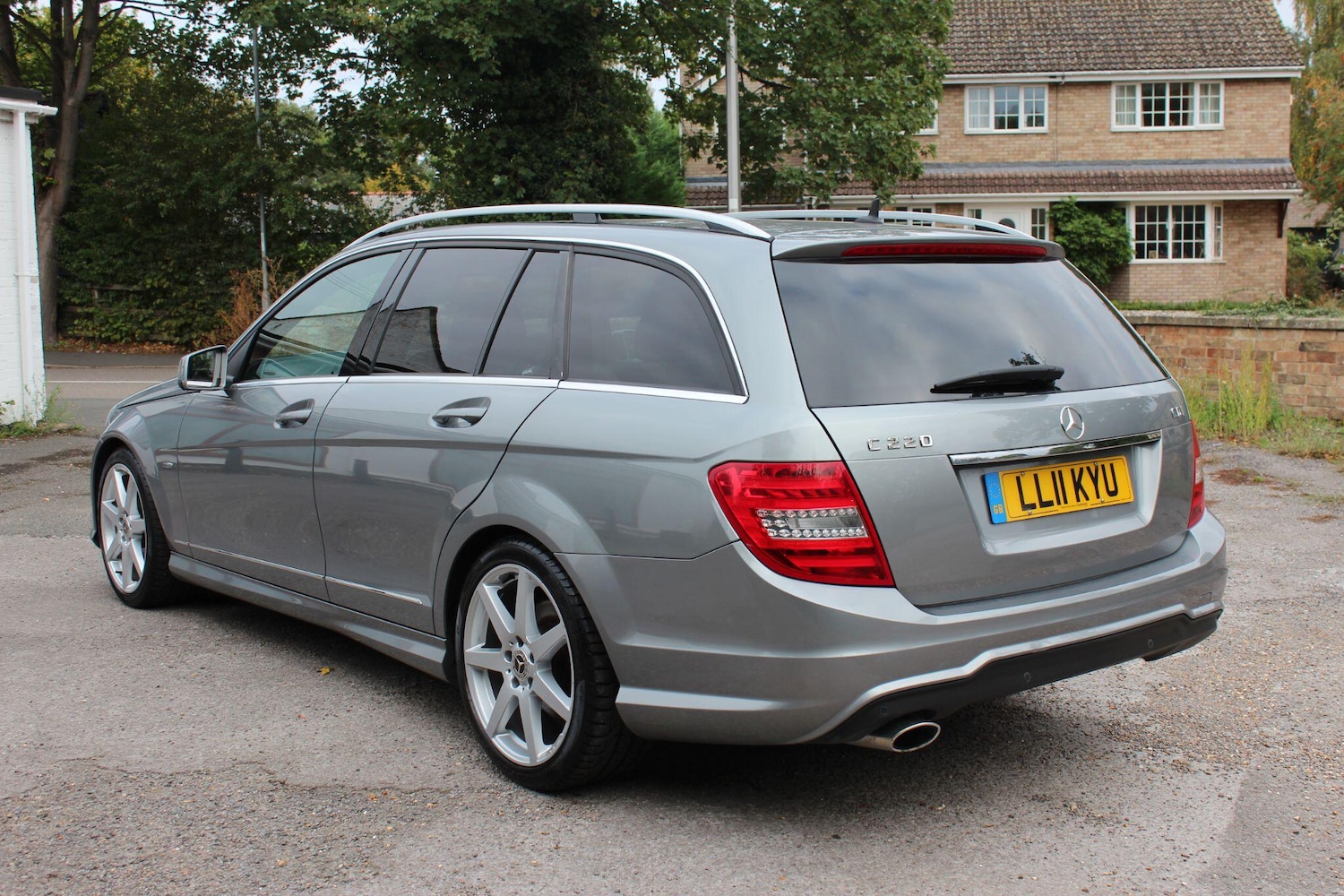 Used Mercedes-Benz C Class 2011 for sale - 76551981: Photo 3