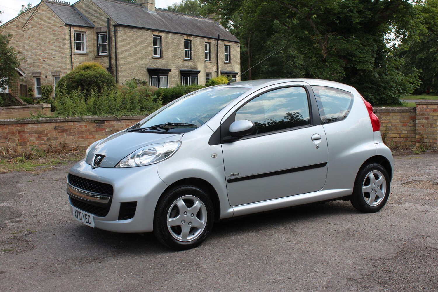 Used Peugeot 107 2010 for sale - 76551989: Photo 10