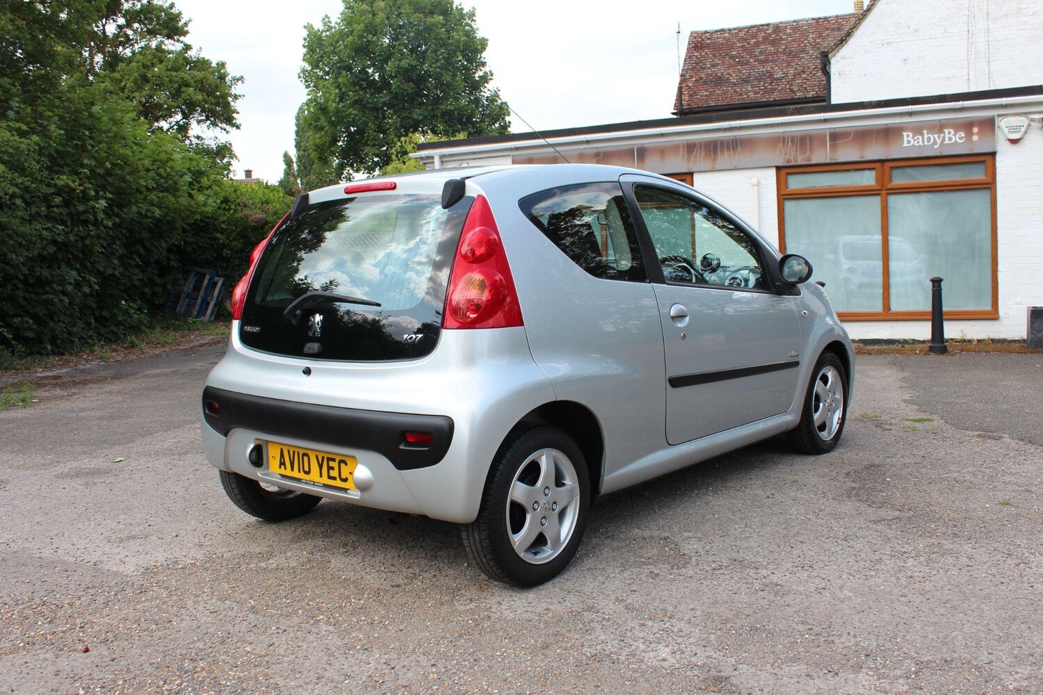 Used Peugeot 107 2010 for sale - 76551989: Photo 15