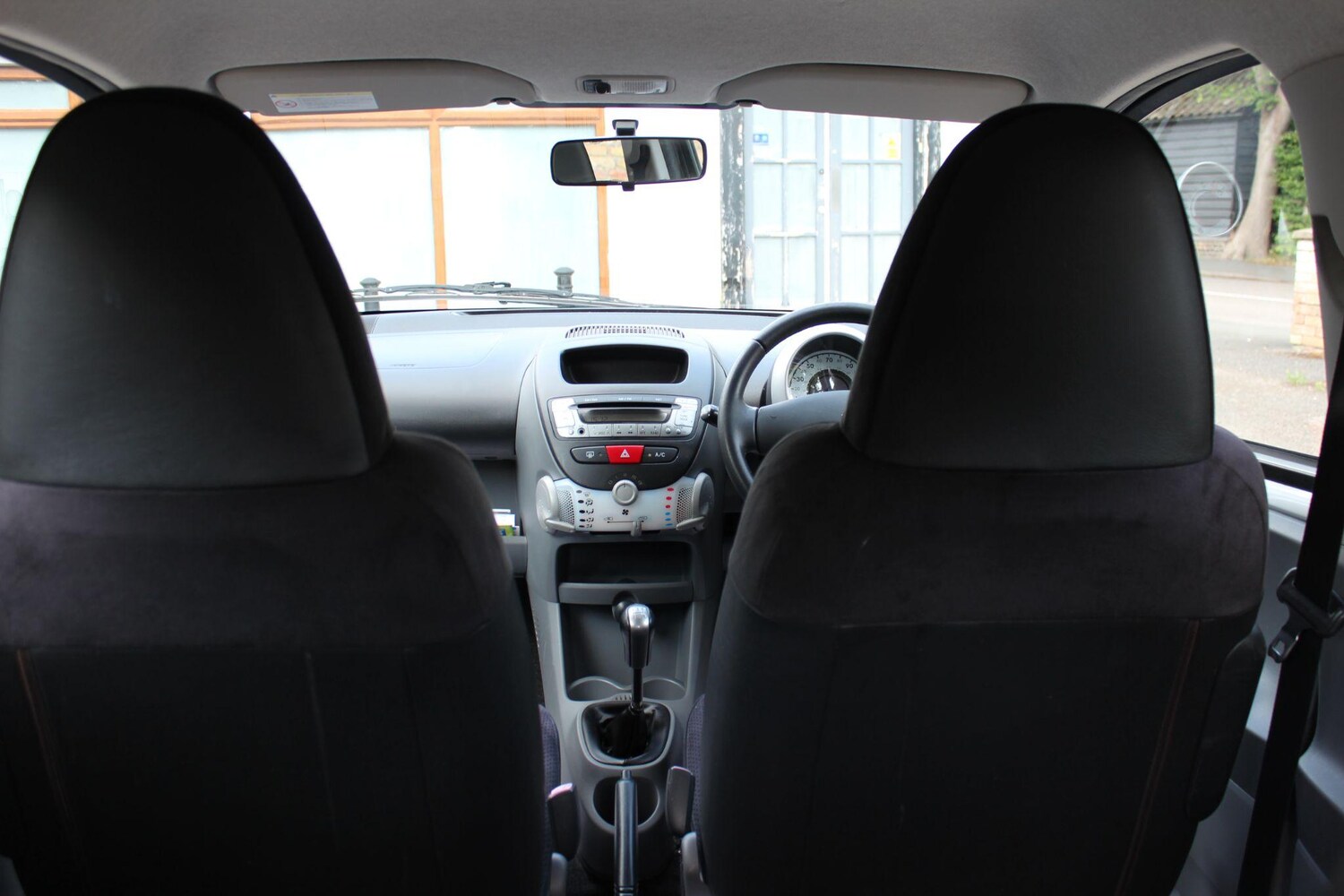 Used Peugeot 107 2010 for sale - 76551989: Photo 17