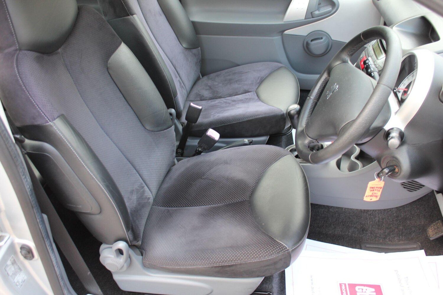 Used Peugeot 107 2010 for sale - 76551989: Photo 21