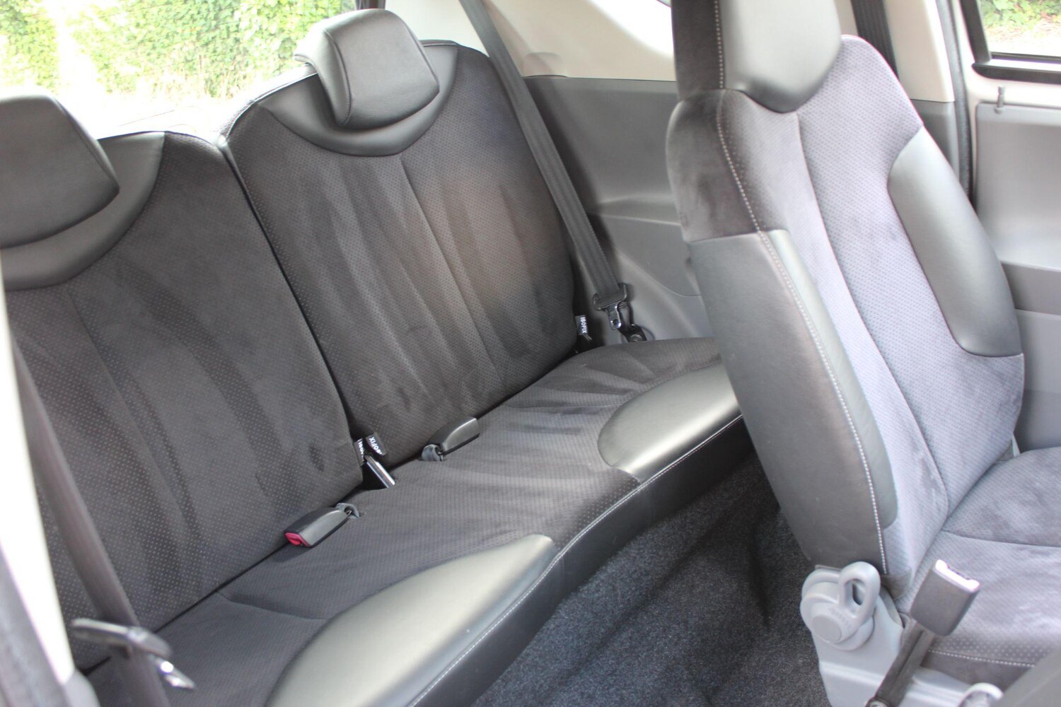 Used Peugeot 107 2010 for sale - 76551989: Photo 22