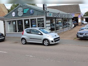 Used Peugeot 107 2010 for sale - 76551989: Photo
