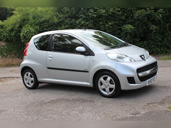 Used Peugeot 107 2010 for sale - 76551989: Photo