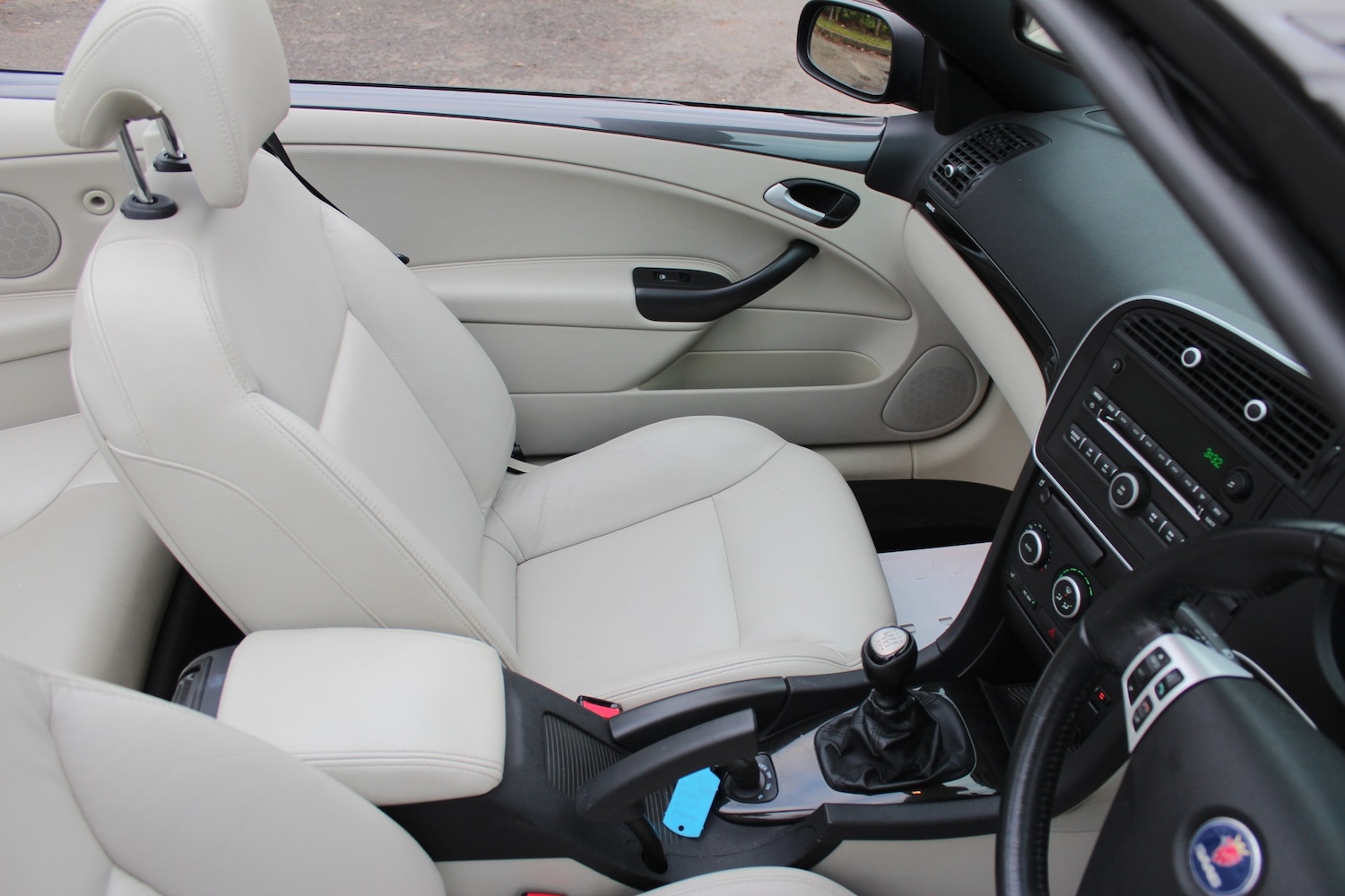 Used Saab 9-3 2010 for sale - 77367202: Photo 32