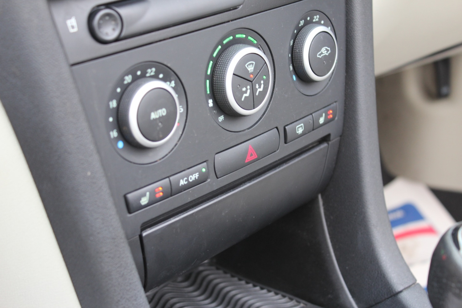 Used Saab 9-3 2010 for sale - 77367202: Photo 46