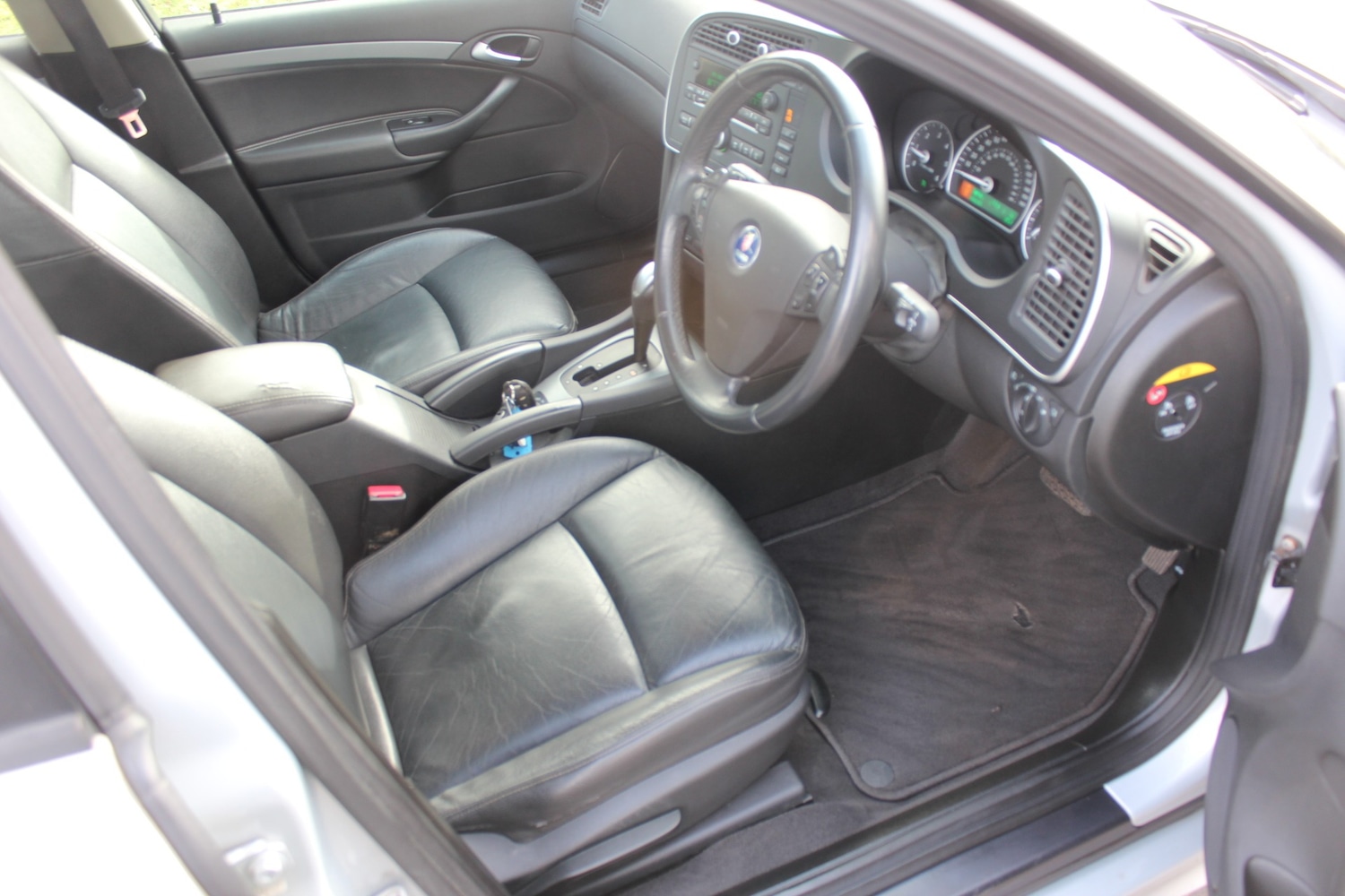 Used Saab 9-3 2010 for sale - 77640207: Photo 28