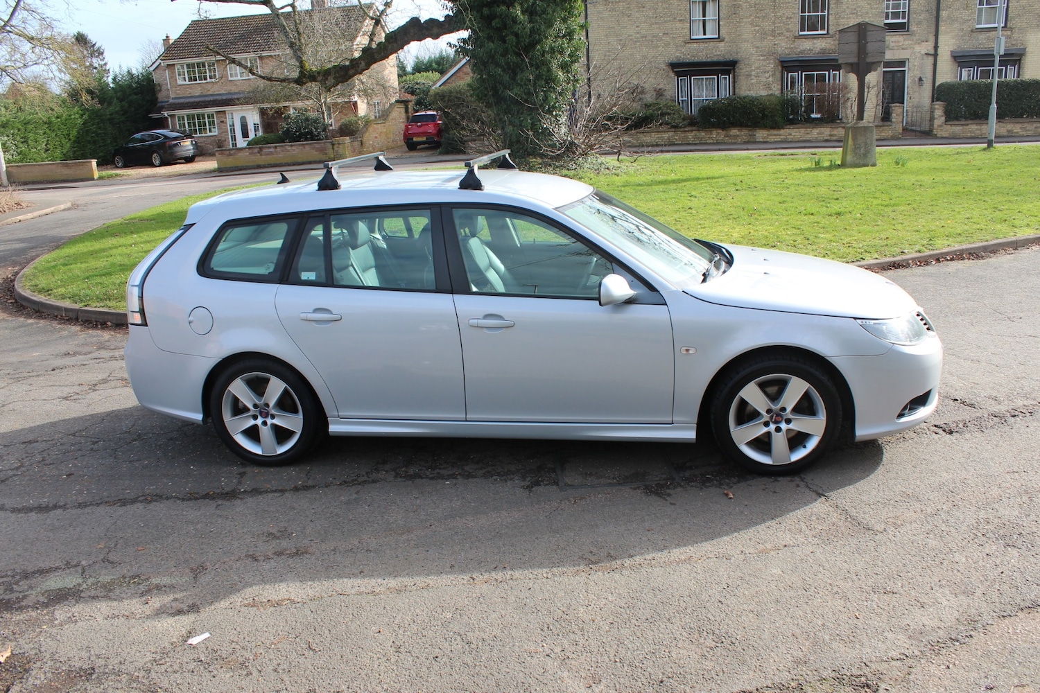 Used Saab 9-3 2010 for sale - 77640207: Photo 5