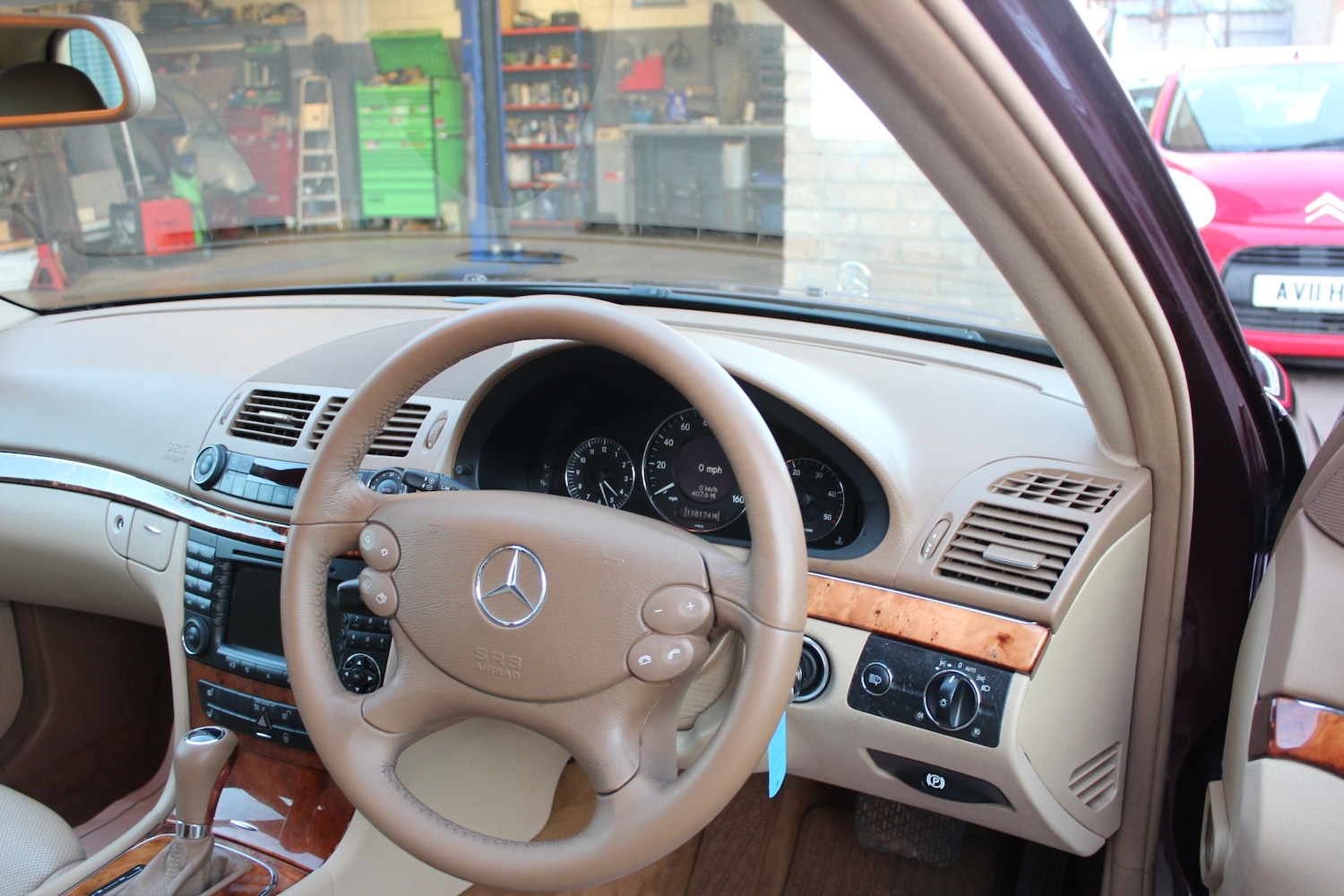 Used Mercedes-Benz E Class 2007 for sale - 76948274: Photo 25