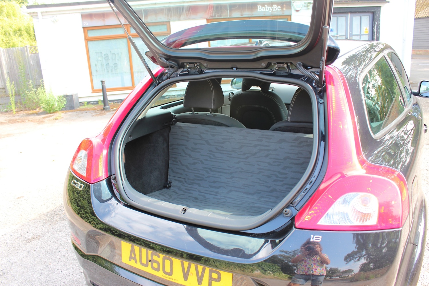 Used Volvo C30 2010 for sale - 76615702: Photo 12