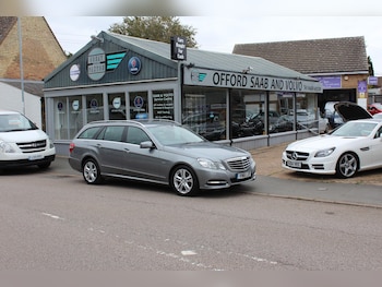 Used Mercedes-Benz E Class 2011 for sale - 76551993: Photo