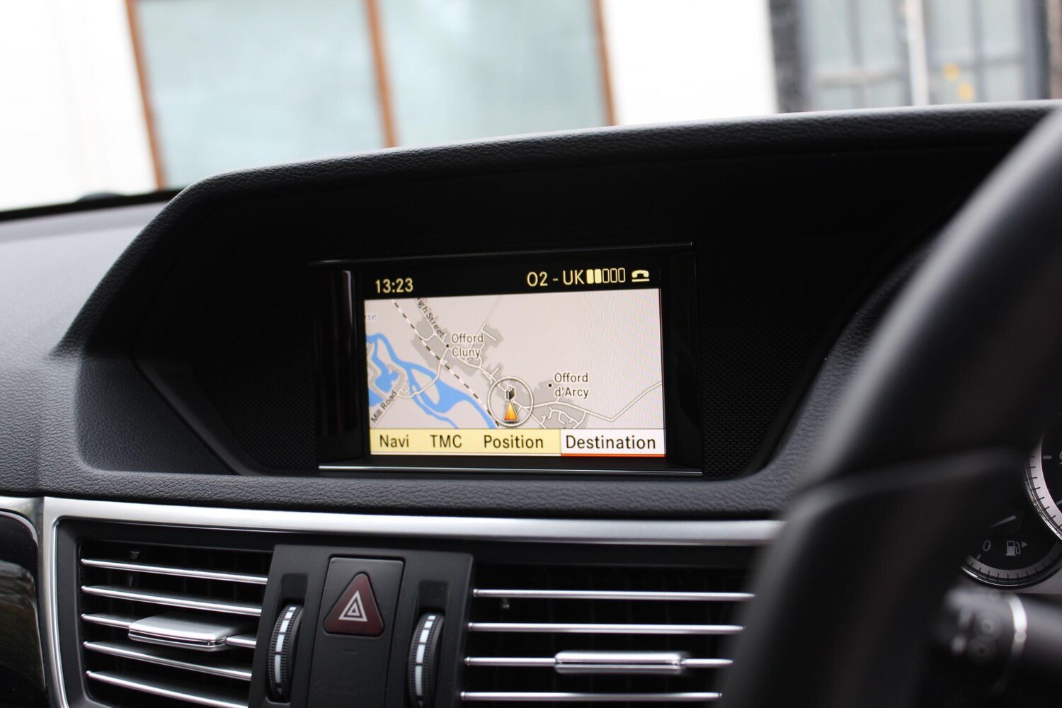 Used Mercedes-Benz E Class 2011 for sale - 76551993: Photo 31