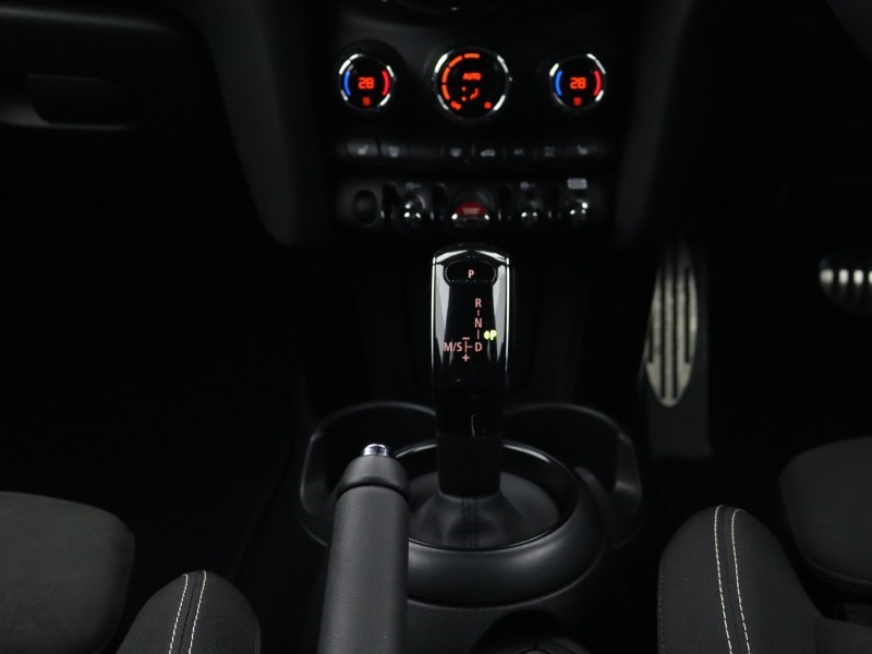 Used MINI Hatch 2023 for sale - 77640880: Photo 9