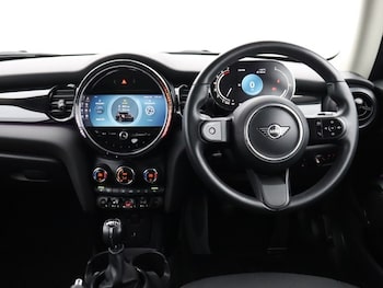 Used MINI Hatch 2021 for sale - 77961831: Photo