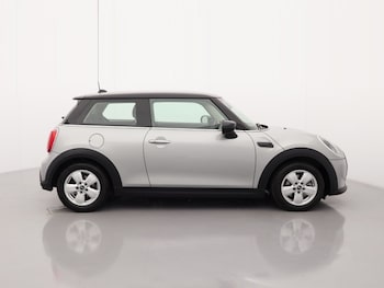 Used MINI Hatch 2023 for sale - 76980904: Photo