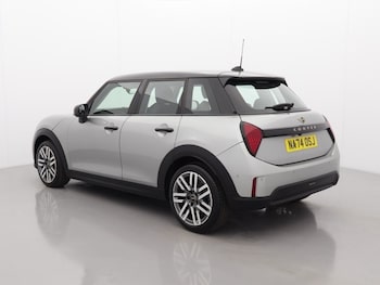 Used MINI Cooper 2024 for sale - 77619309: Photo