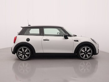 Used MINI Hatch 2022 for sale - 77690988: Photo