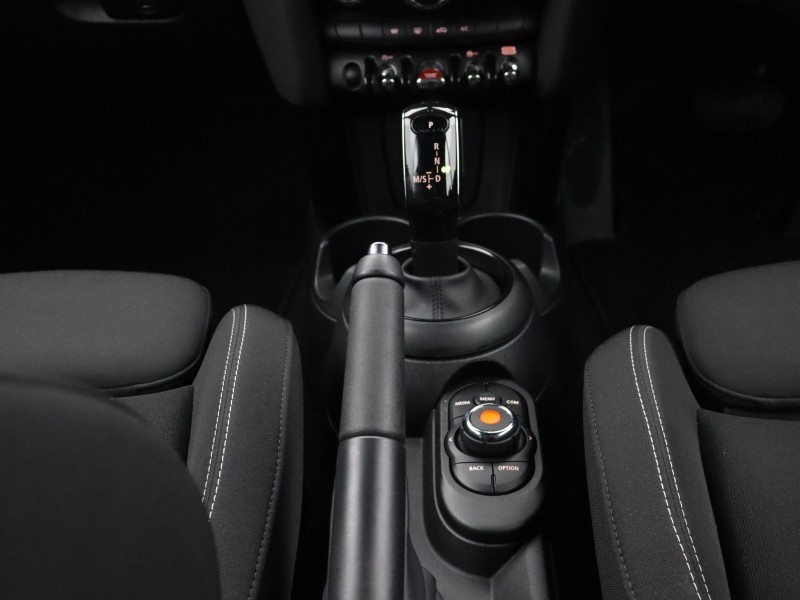 Used MINI Convertible 2021 for sale - 76982480: Photo 10