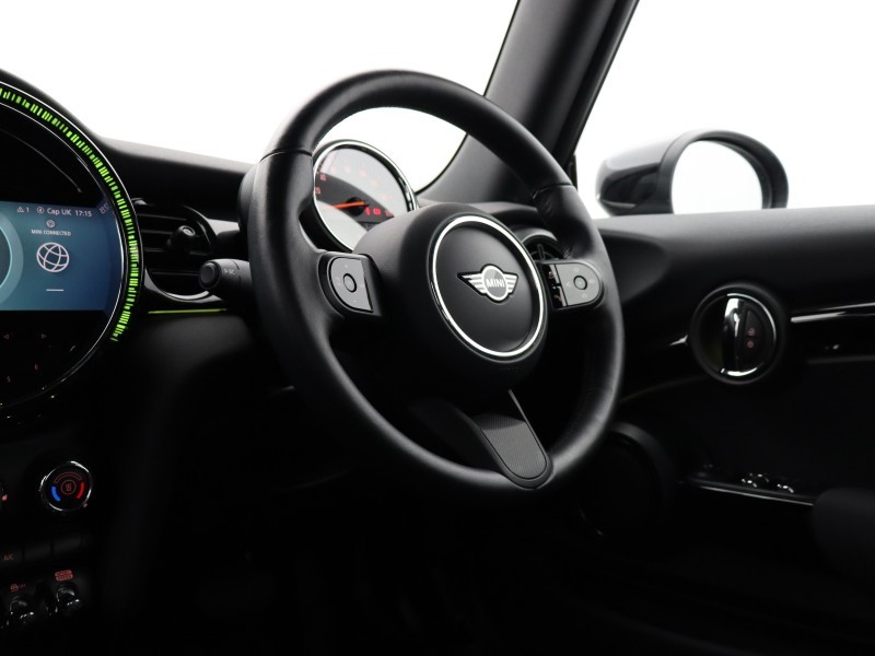 Used MINI Convertible 2021 for sale - 76982480: Photo 17