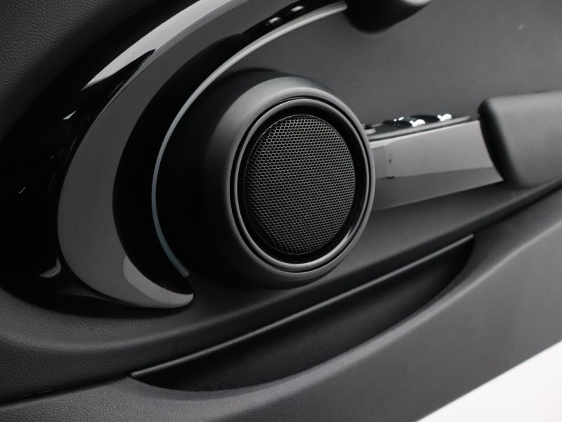 Used MINI Convertible 2021 for sale - 76982480: Photo 28