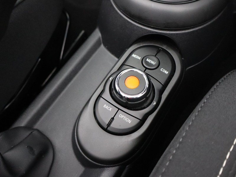 Used MINI Convertible 2021 for sale - 76982480: Photo 48