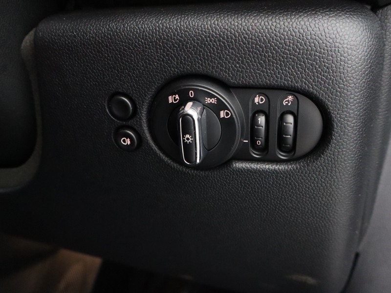 Used MINI Convertible 2021 for sale - 76982480: Photo 51