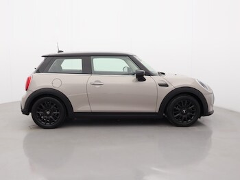 Used MINI Hatch 2022 for sale - 78329062: Photo