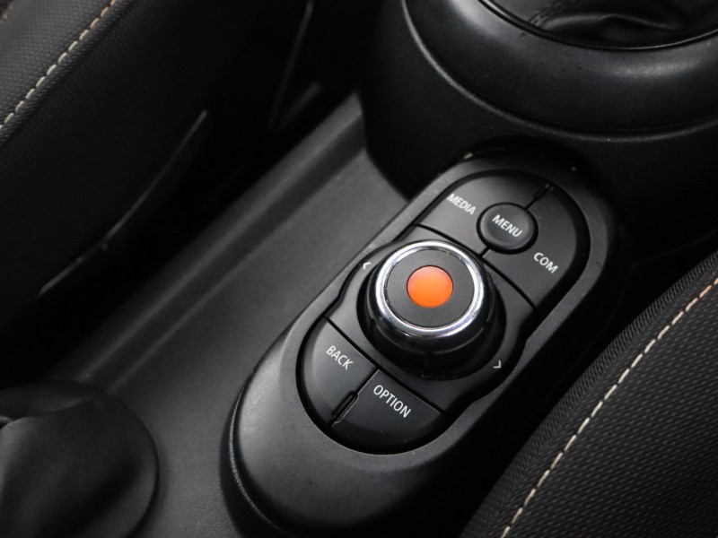 Used MINI Hatch 2018 for sale - 76982380: Photo 21