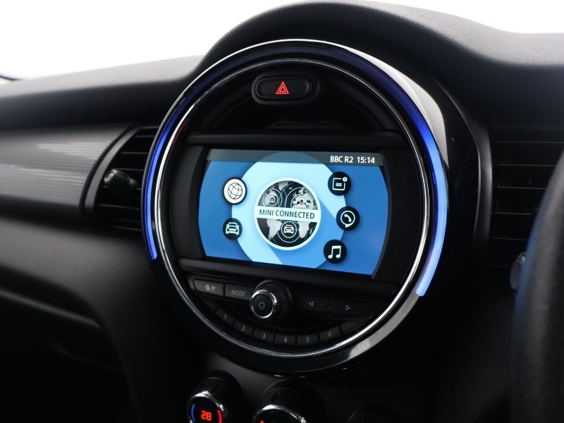 Used MINI Hatch 2018 for sale - 76982380: Photo 24