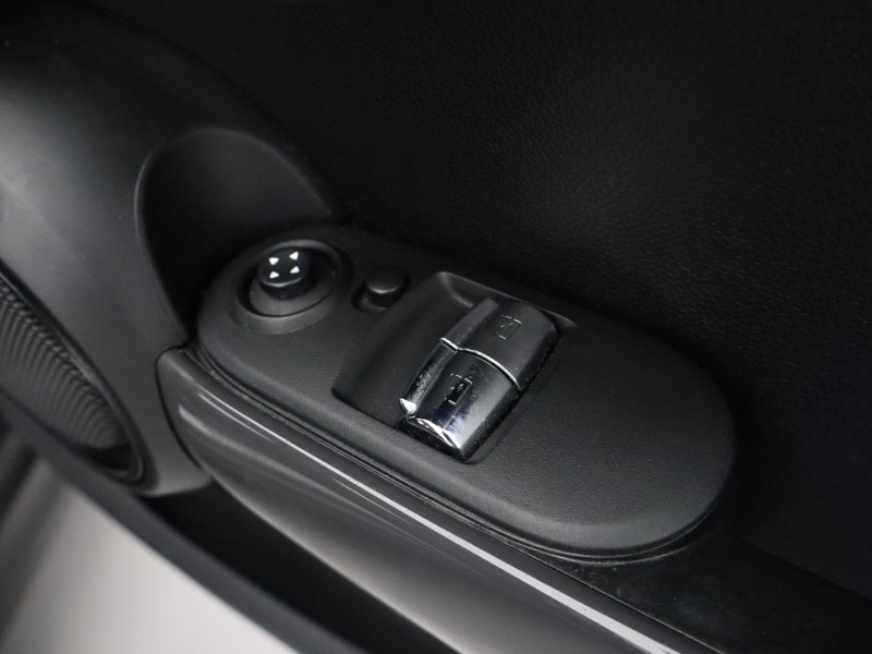 Used MINI Hatch 2018 for sale - 76982380: Photo 29