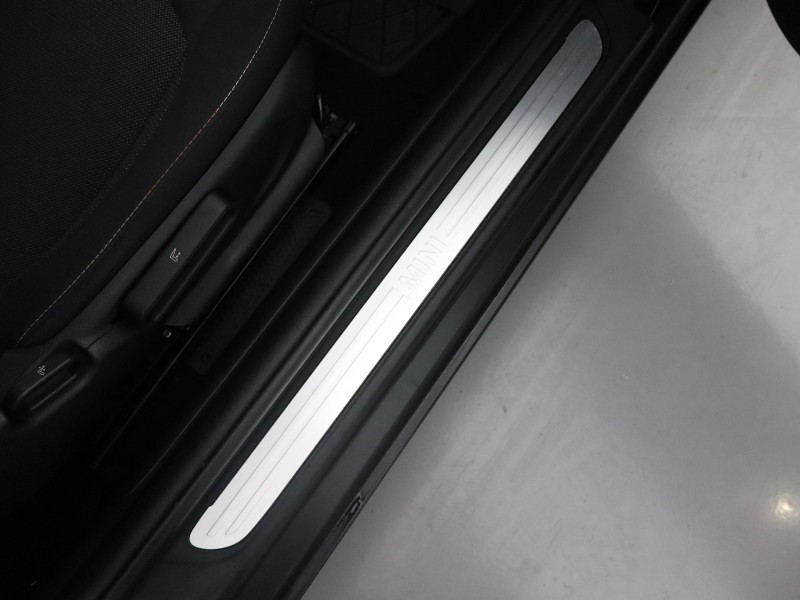 Used MINI Hatch 2018 for sale - 76982380: Photo 35