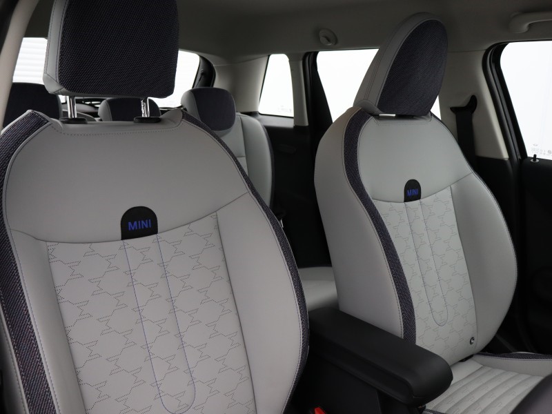 Used MINI Cooper 2025 for sale - 76981397: Photo 11