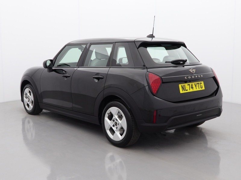Used MINI Cooper 2025 for sale - 76981397: Photo 2