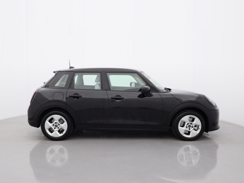 Used MINI Cooper 2025 for sale - 76981397: Photo 3