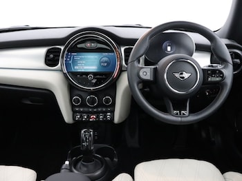 Used MINI Hatch 2023 for sale - 78239677: Photo