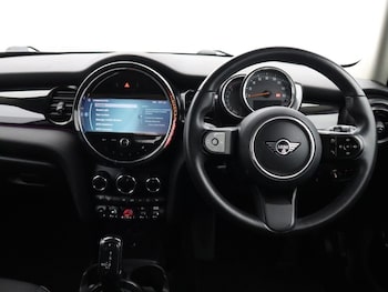 Used MINI Hatch 2022 for sale - 79352501: Photo