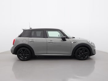 Used MINI Hatch 2019 for sale - 79177006: Photo