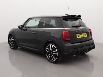 Used MINI Hatch 2022 for sale - 77420520: Photo