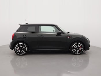 Used MINI Hatch 2022 for sale - 77420520: Photo