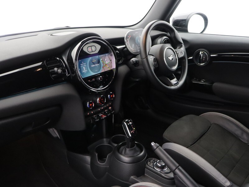 Used MINI Hatch 2022 for sale - 77420520: Photo 6