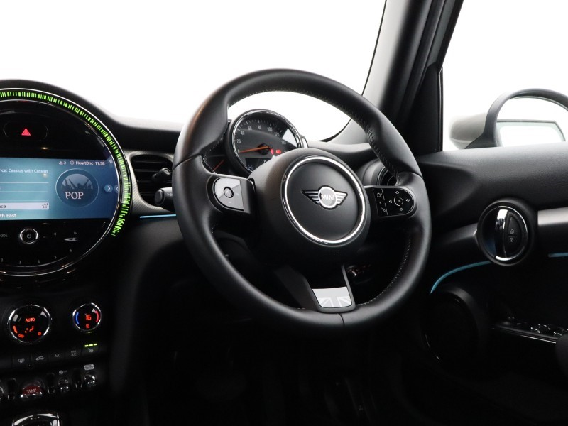 Used MINI Hatch 2022 for sale - 76982435: Photo 17