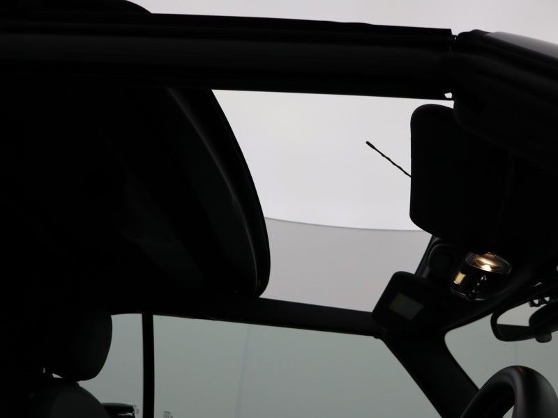 Used MINI Convertible 2022 for sale - 76981861: Photo 48